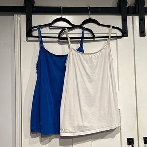 Bundle of 2 Avenue camisole tanks in size 14/16. One blue and one white